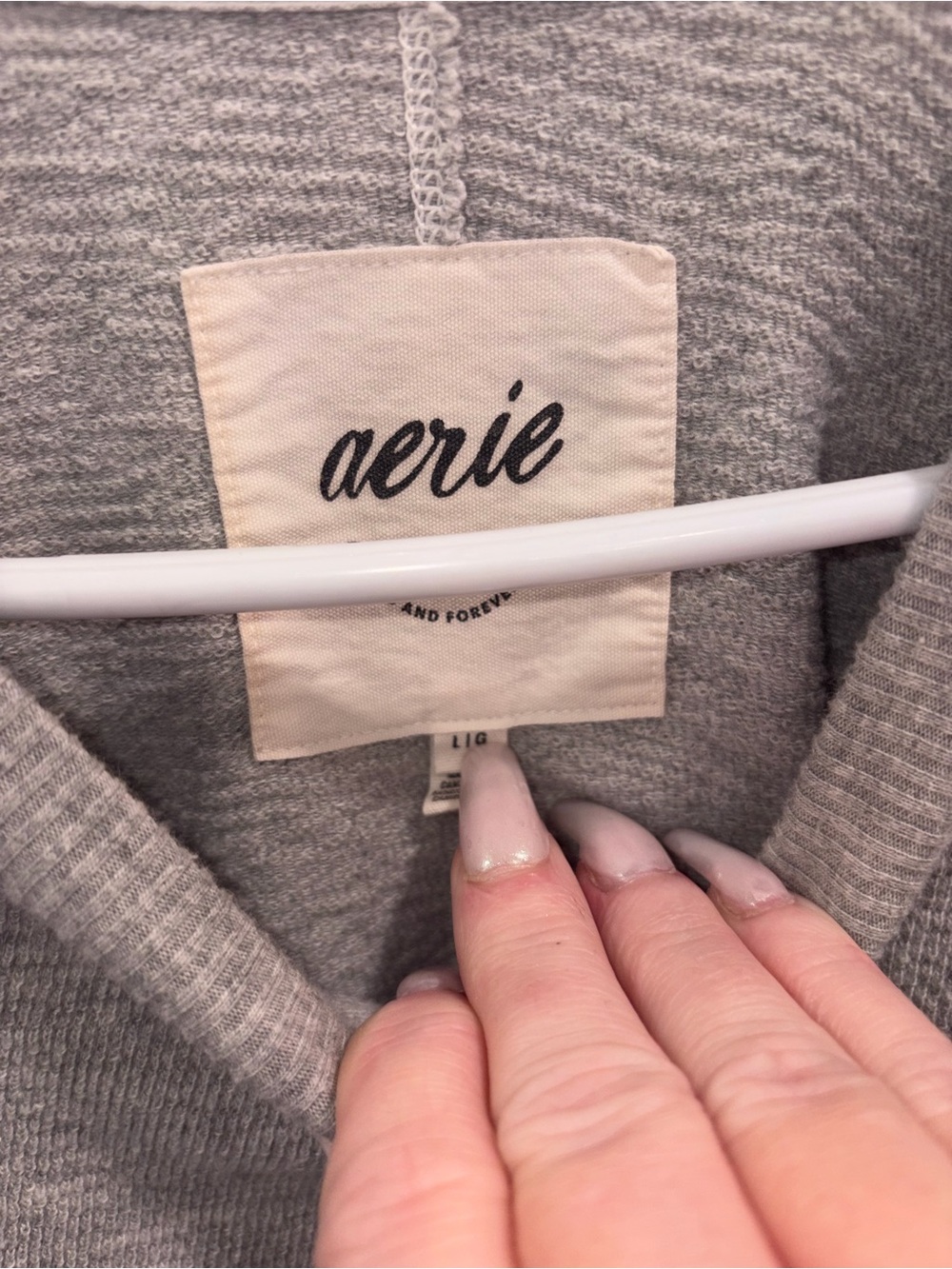 Aerie Heather Gray Oversized Raw Seam Pullover Sweatshirt
Size Large - Picture 6 of 9